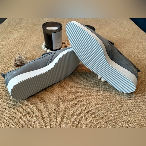 Everlane Street Shoe Grey Suede Pointed Toe Sneakers size 8 1/2 NWOT - Picture 7 of 8